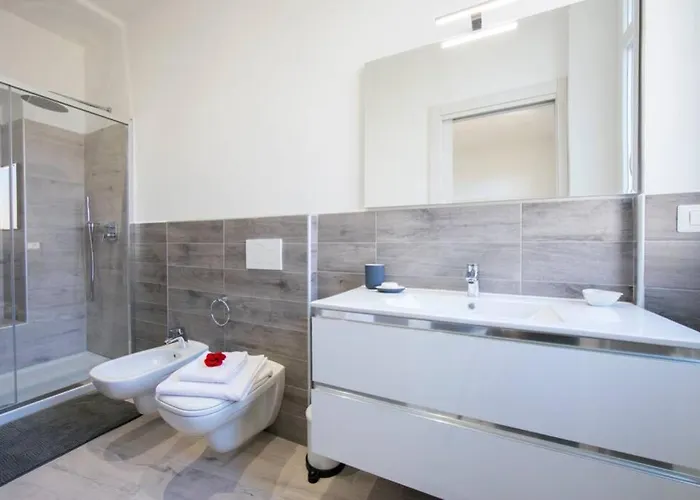 Downtown Apartment Como