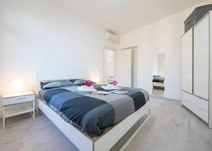 Downtown Apartment *