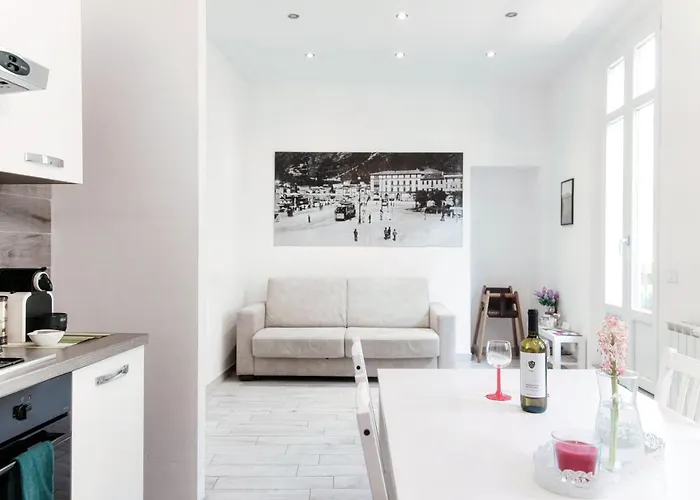 Downtown Apartment *