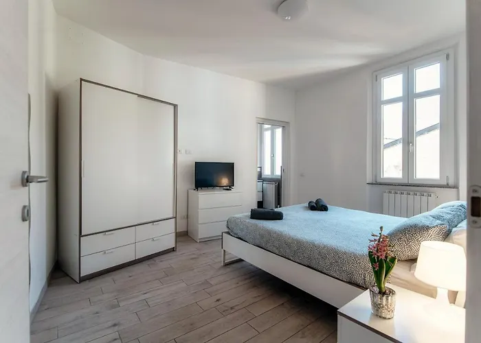 Downtown Apartment Como